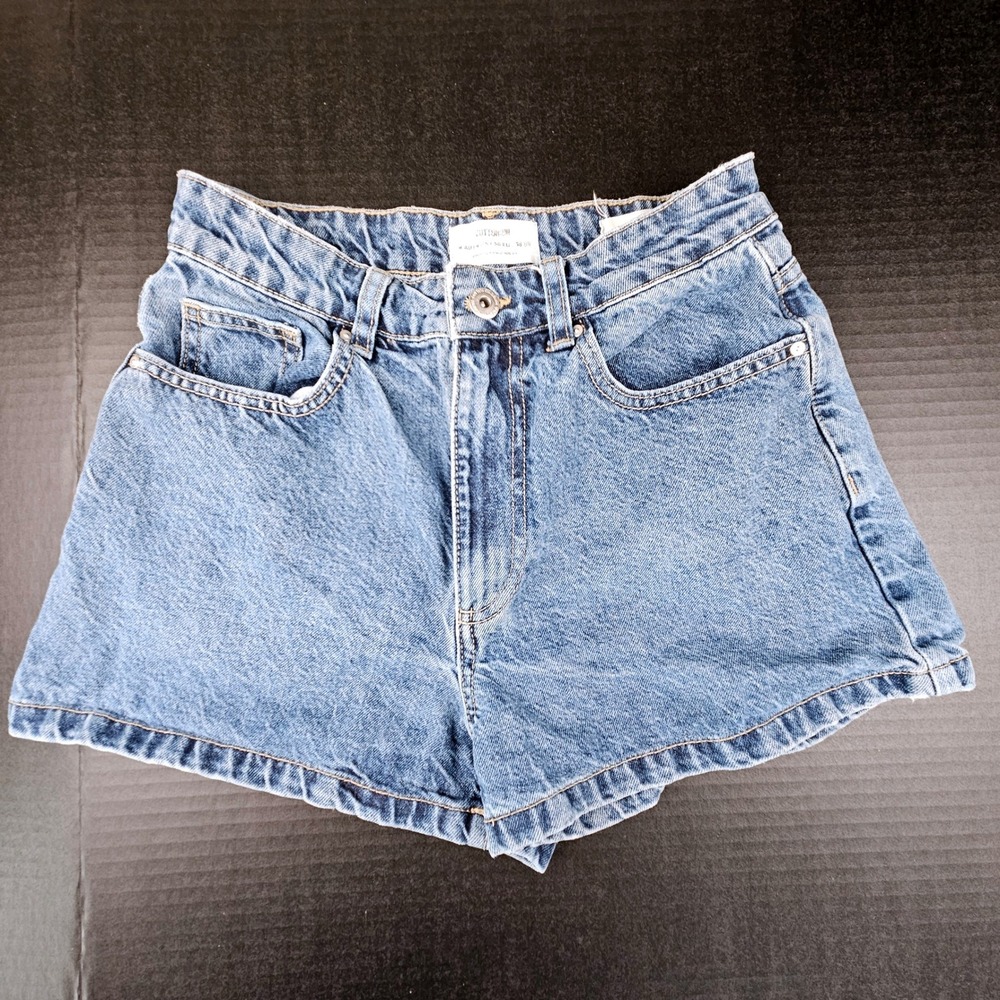 Cotton On Womens High Rise Mom Jeans Shorts Blue Medium Wash Size 4 US 36 EU